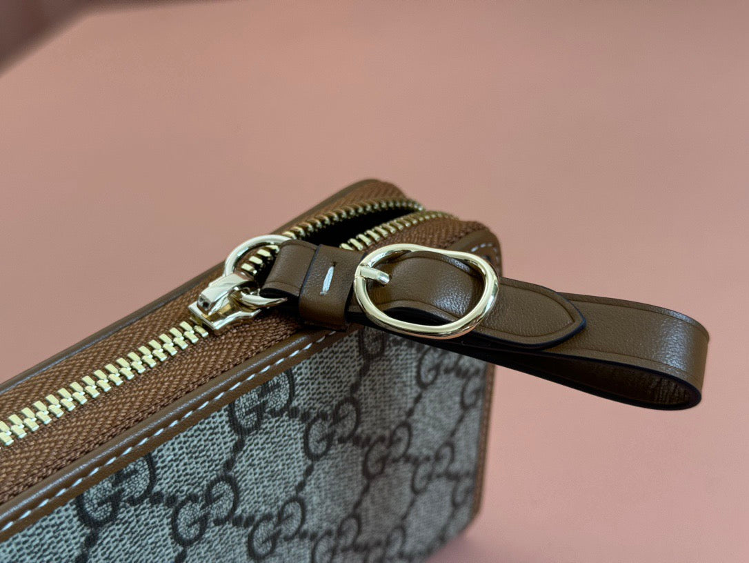 Gucci wallet