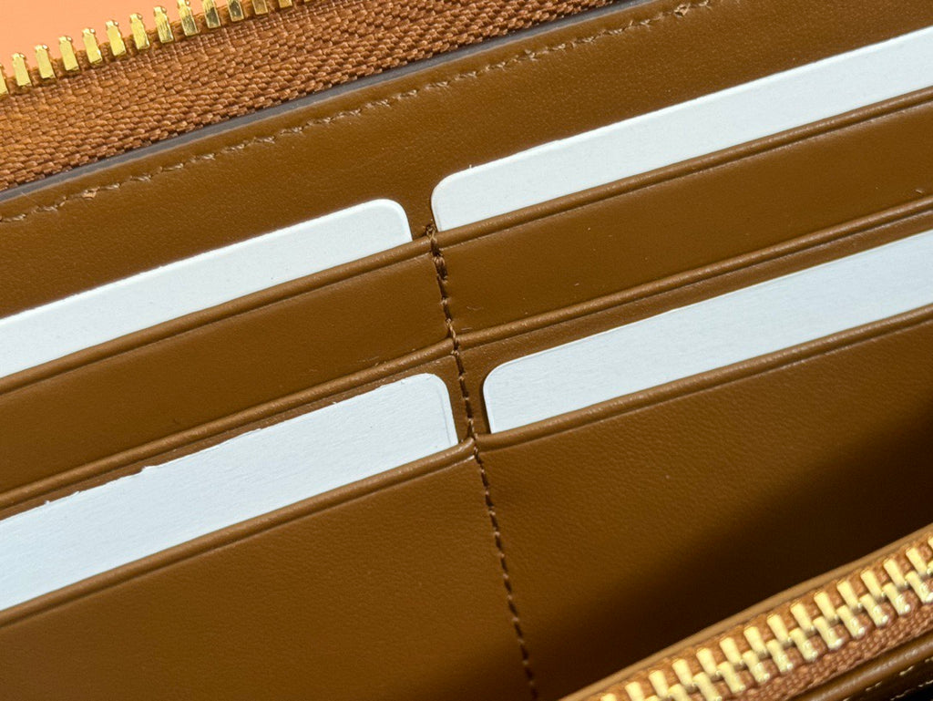 Gucci wallet