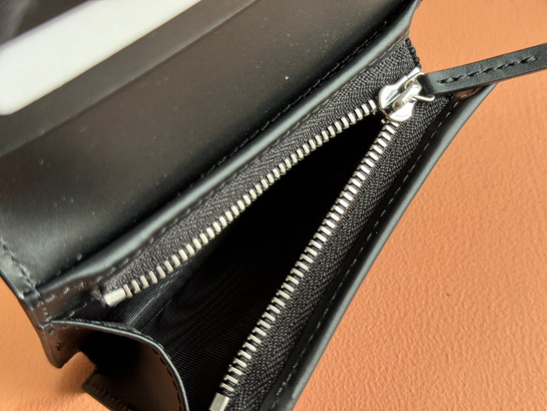 Gucci wallet