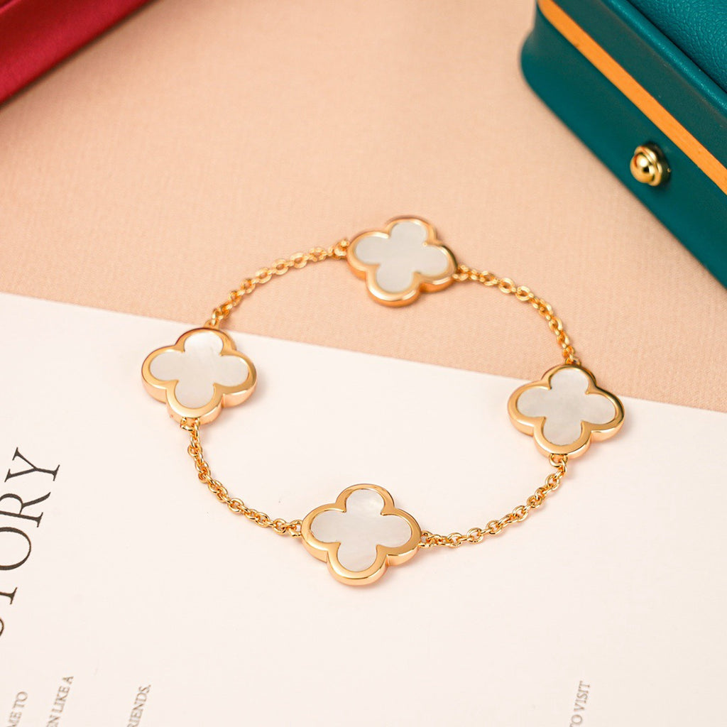 vca bracelet