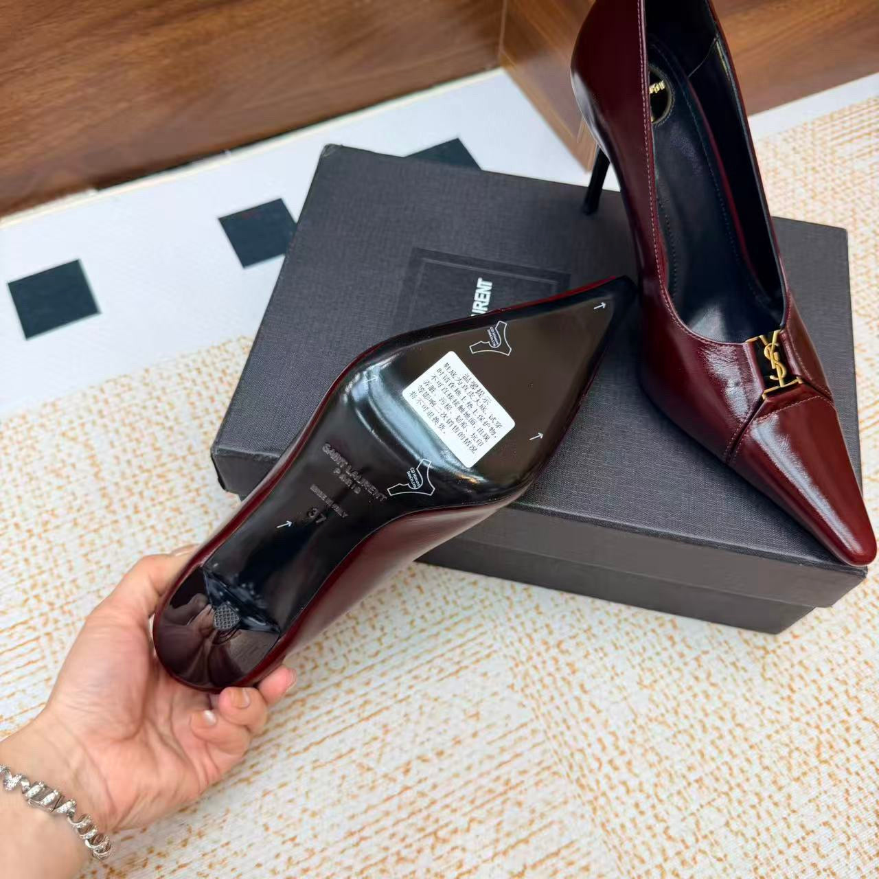 Ysl     Heels