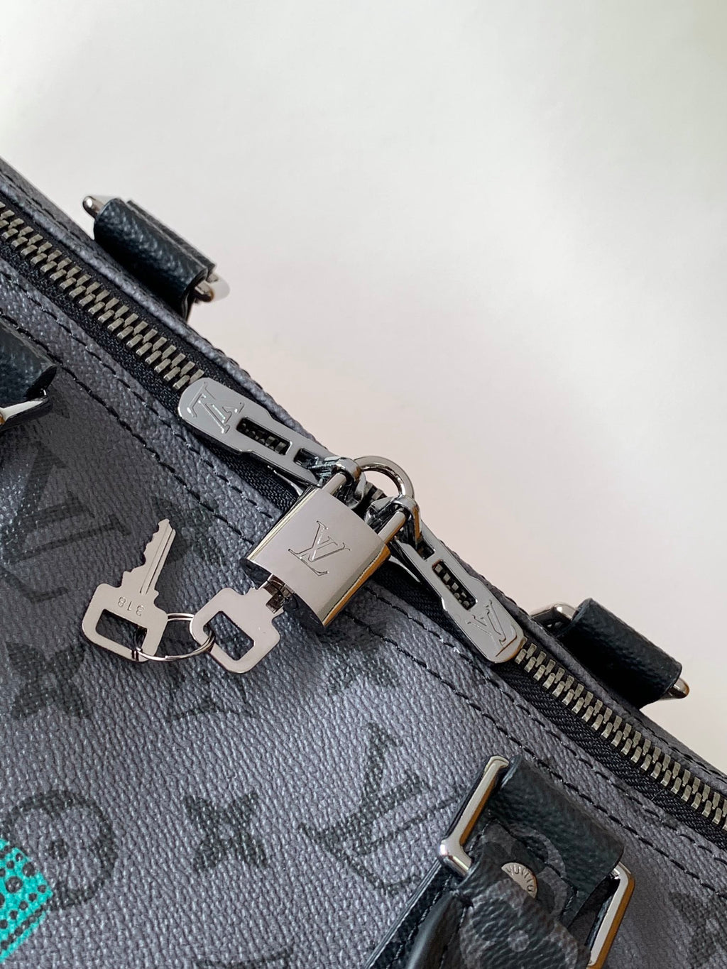Lv