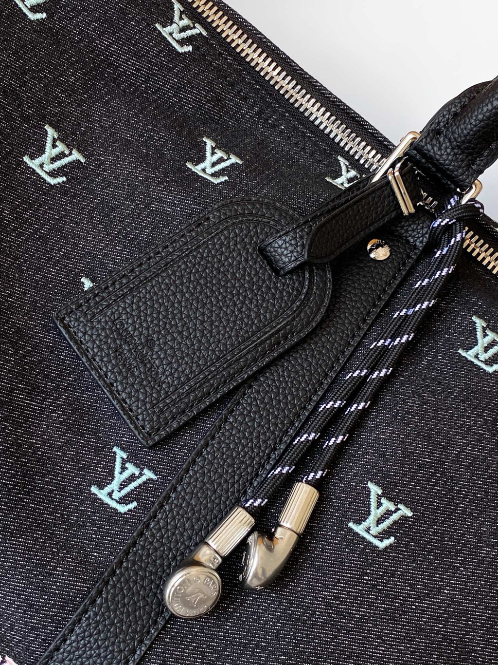 lv