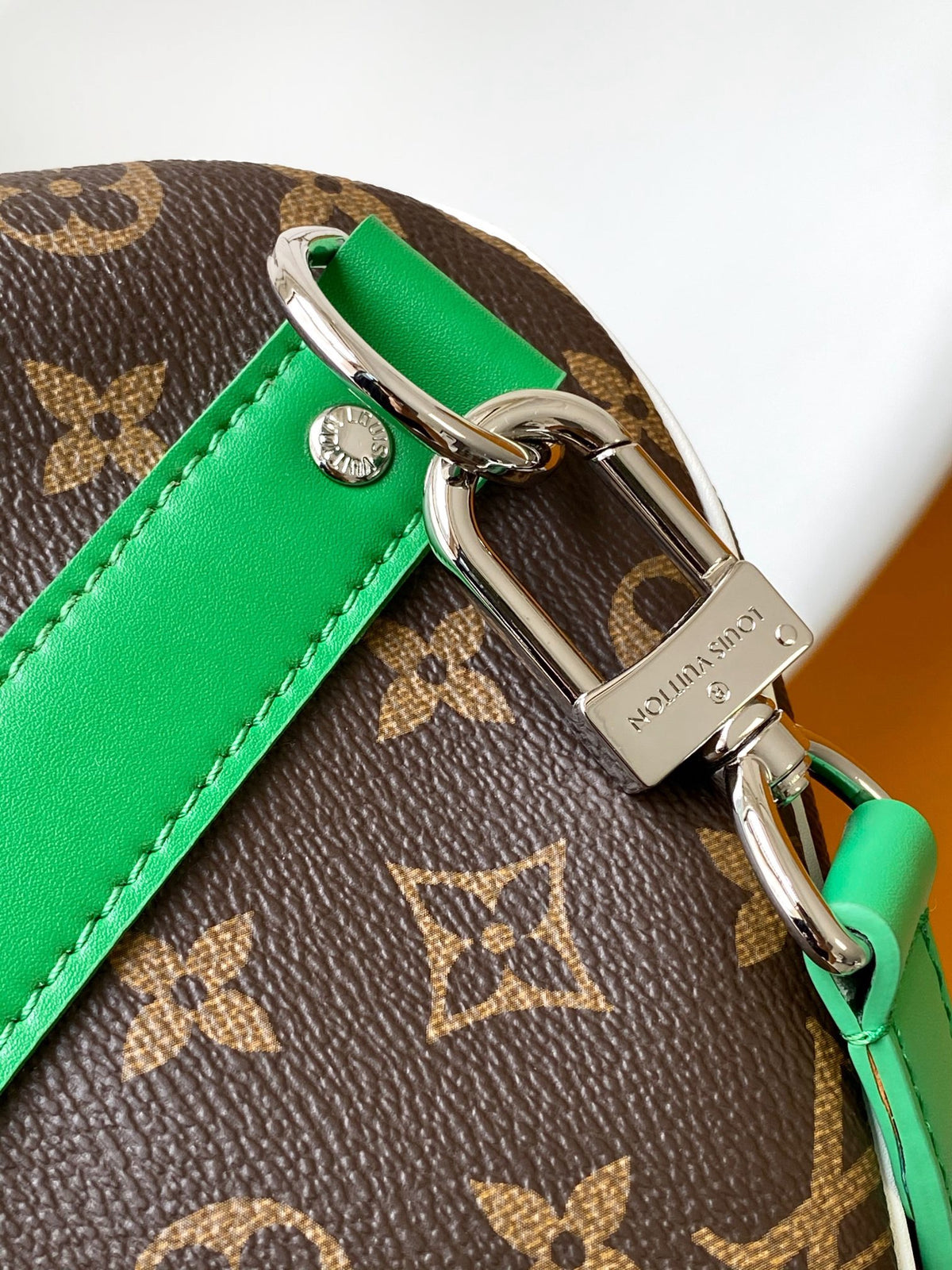 Lv