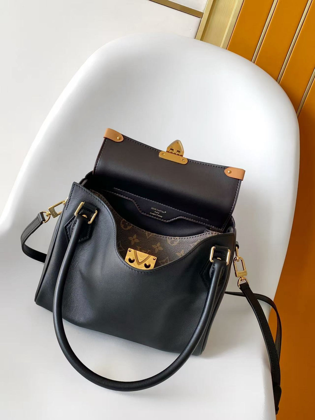 Lv