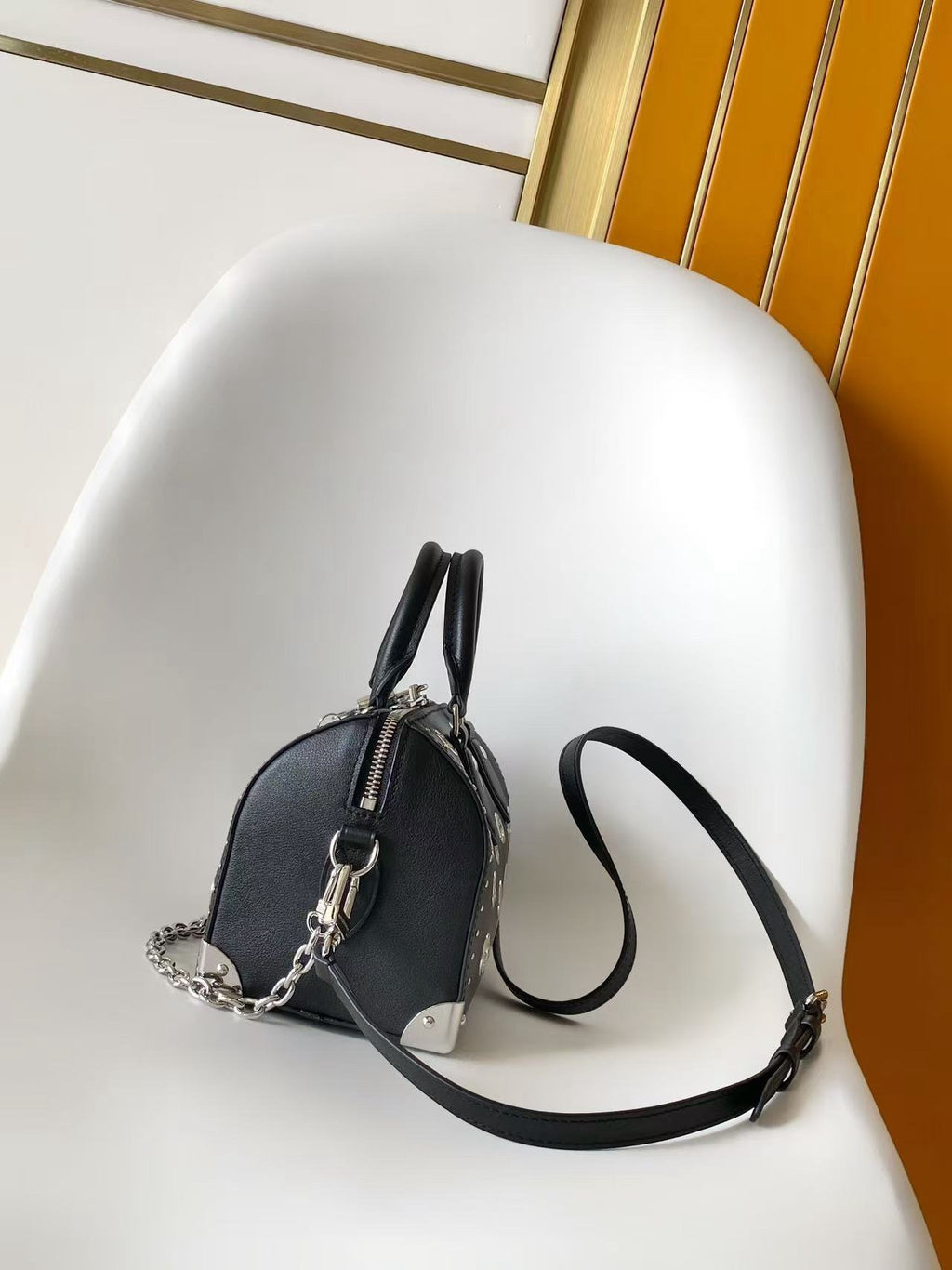 Lv