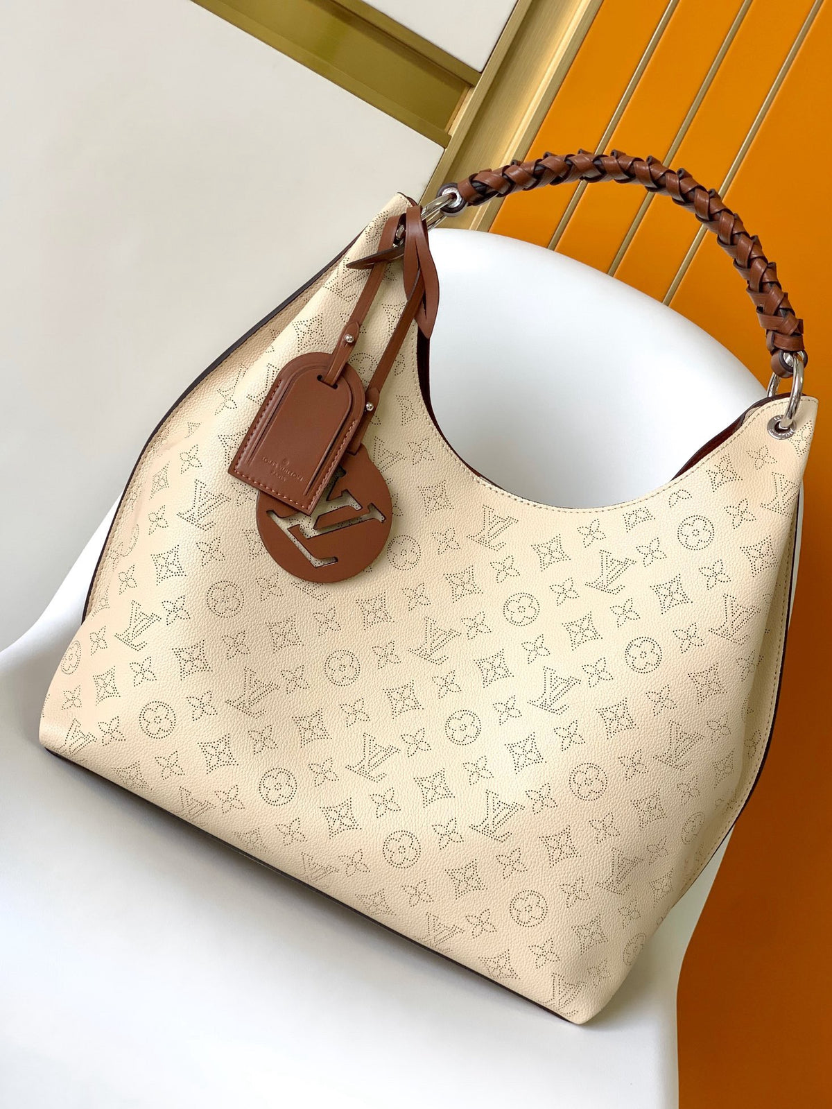 Lv