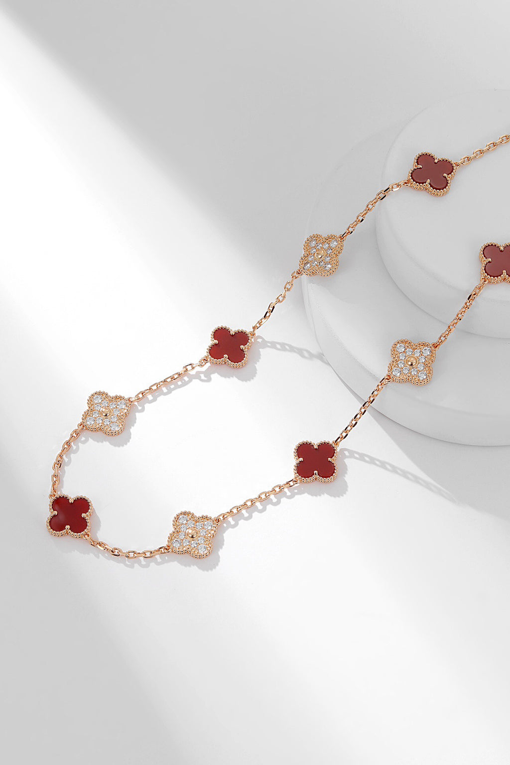 Vca necklace 20 flowers  red with diamonds