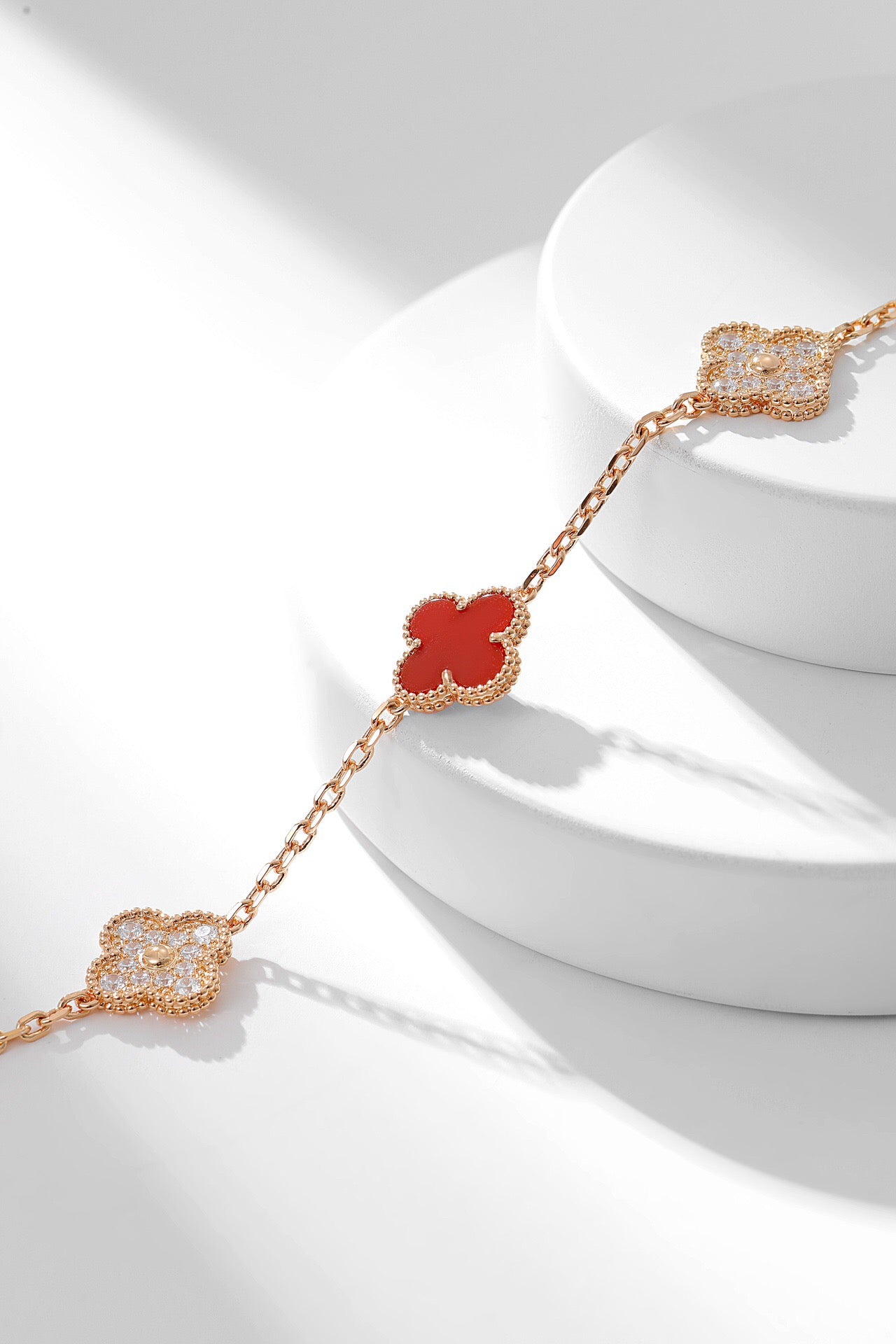 Vca necklace 20 flowers  red with diamonds