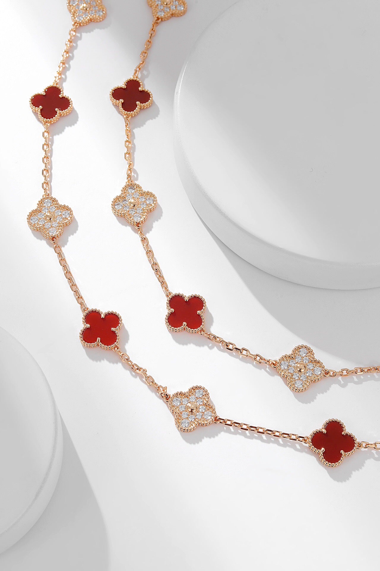 Vca necklace 20 flowers  red with diamonds