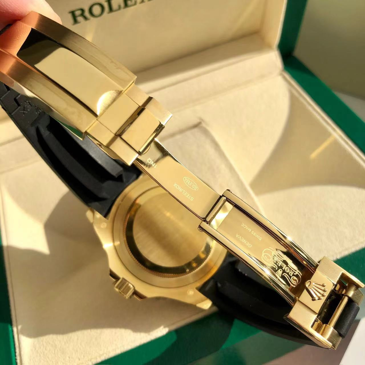 Rolex  40mm