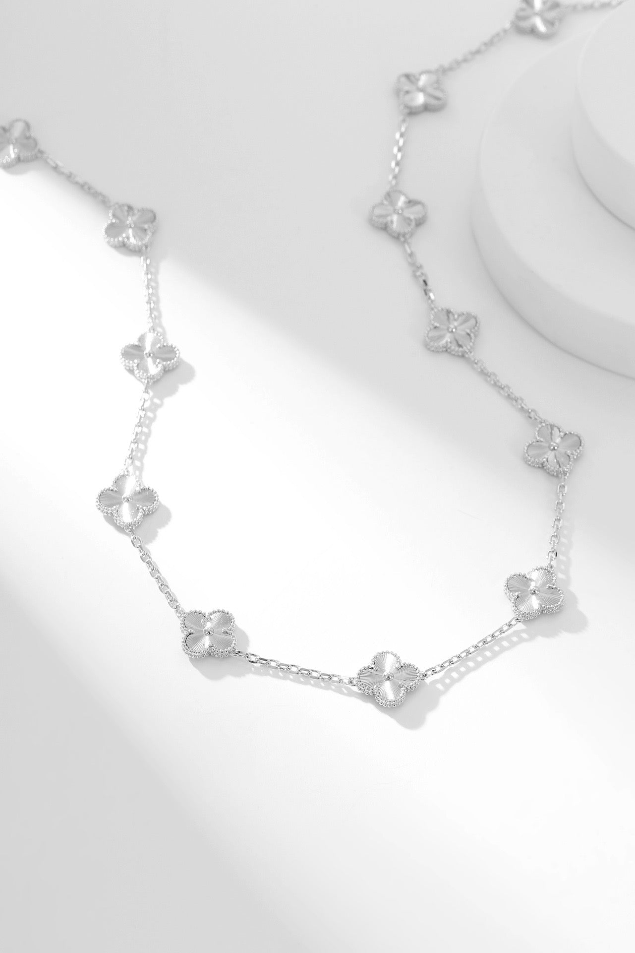 Vca necklace 20 flowers