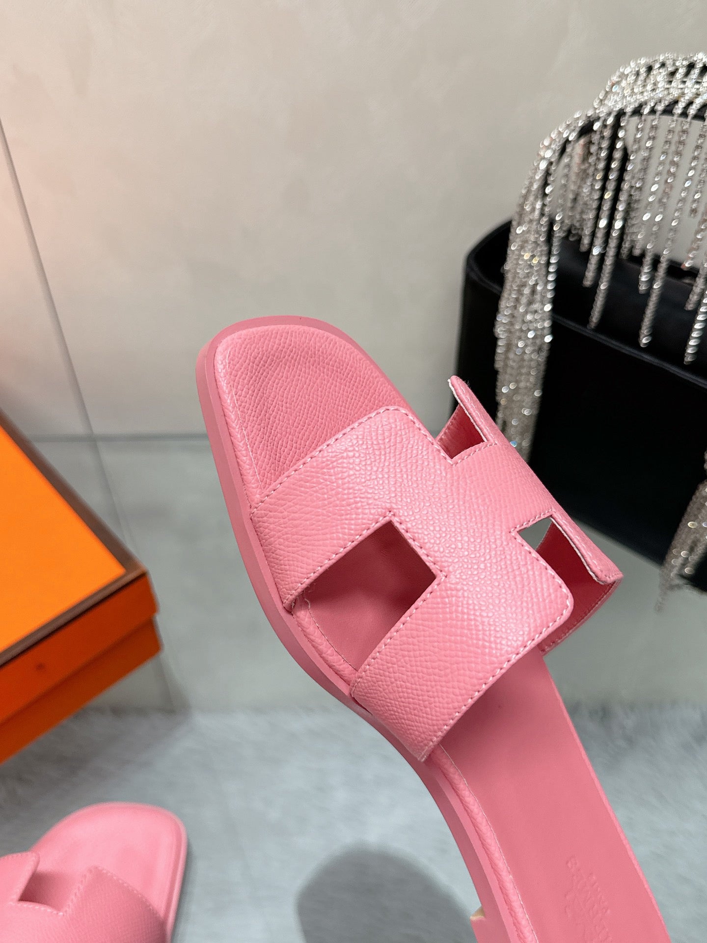 H slippers