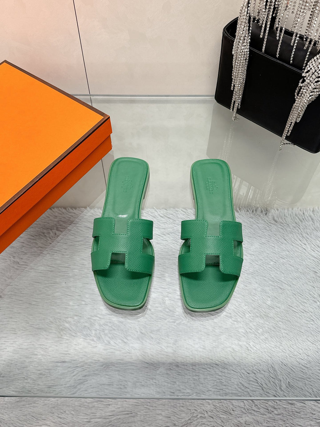 H slippers