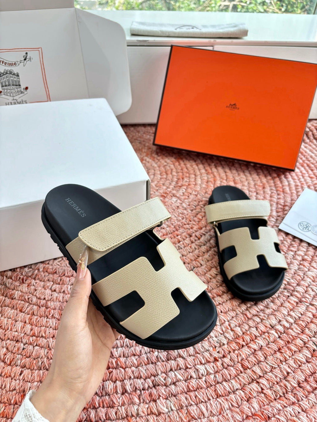 H slippers