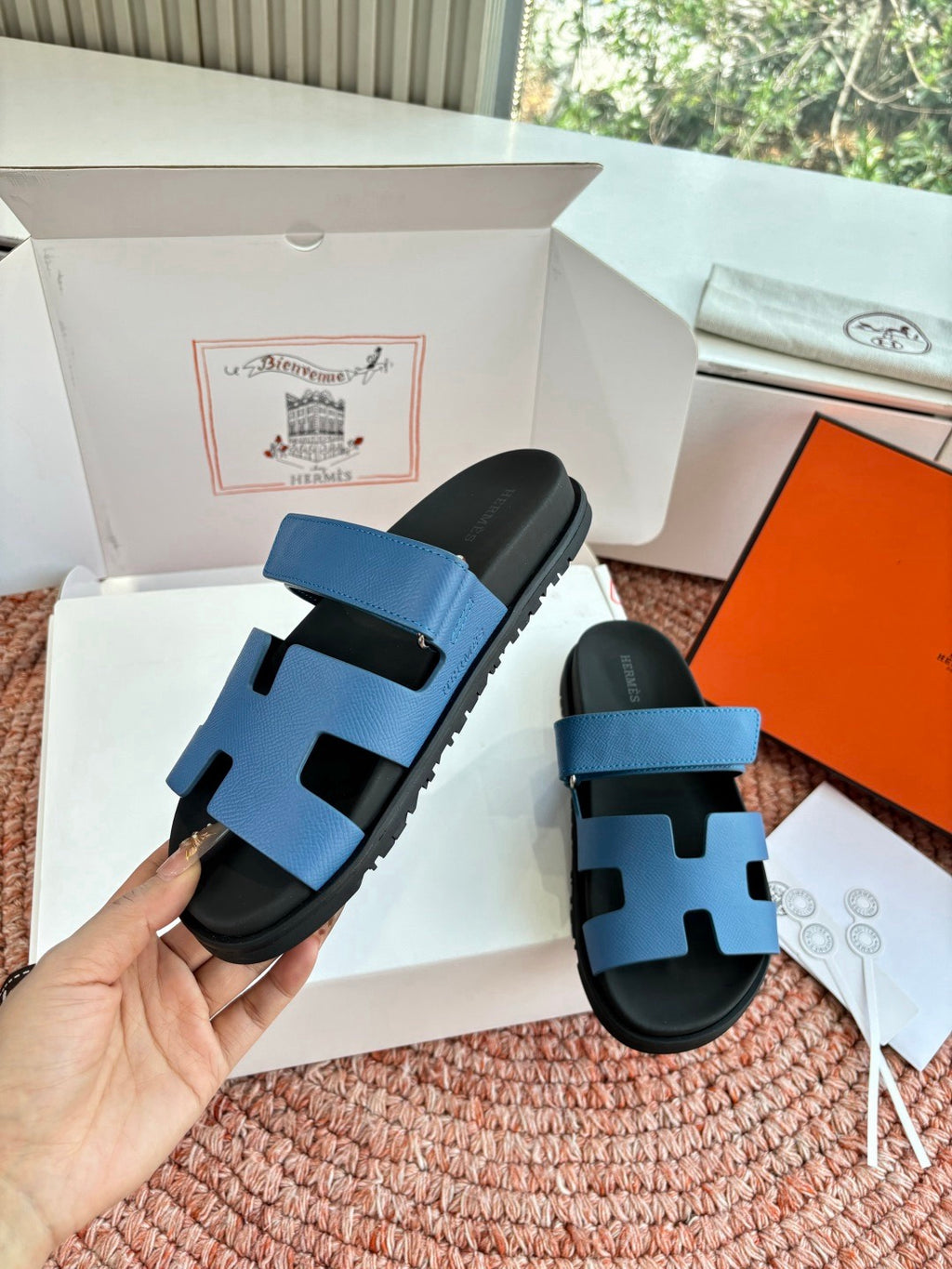 H slippers