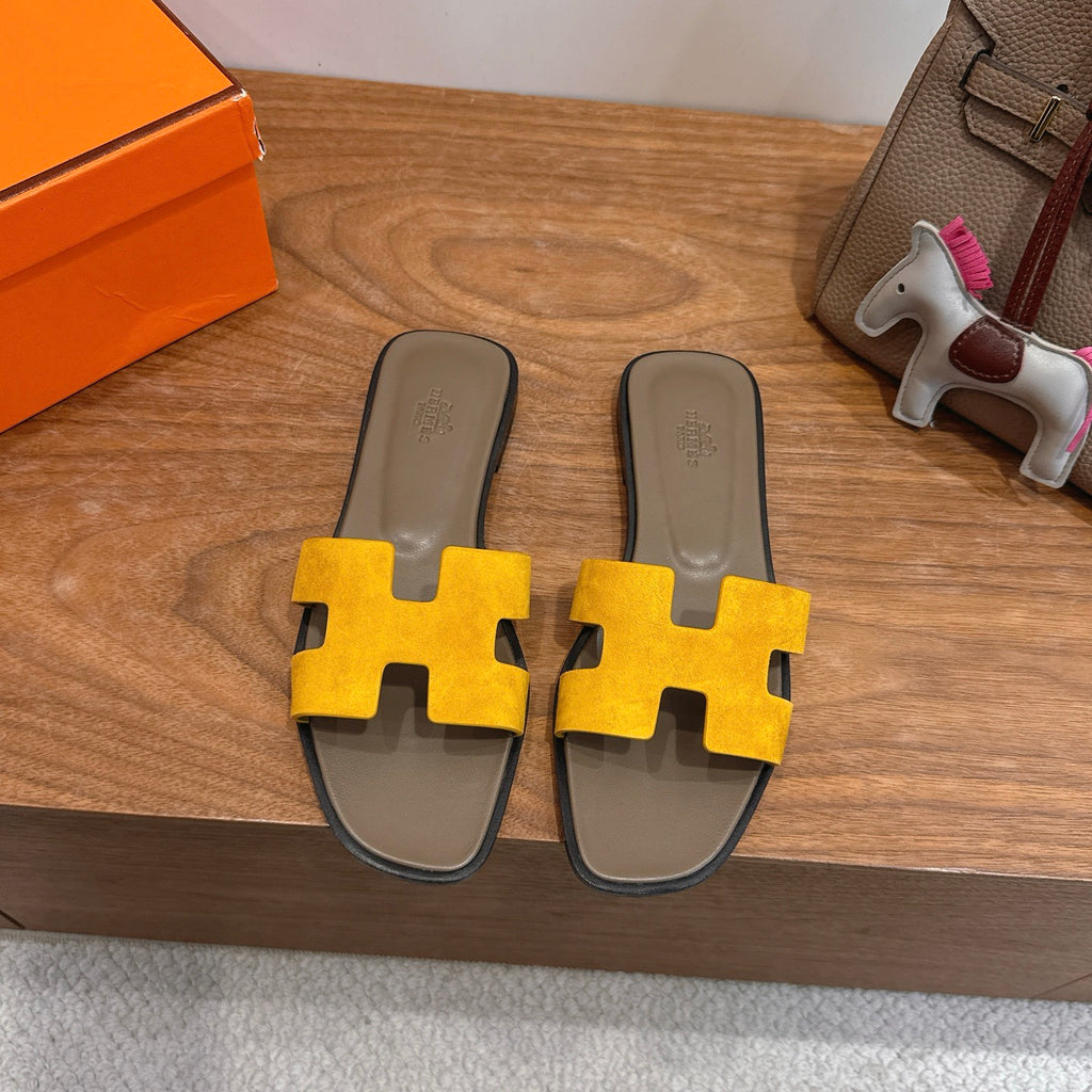 H slippers