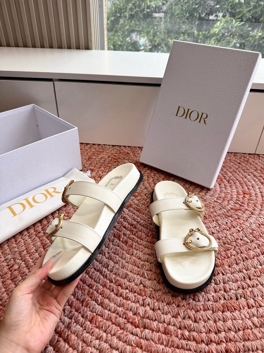 Dior