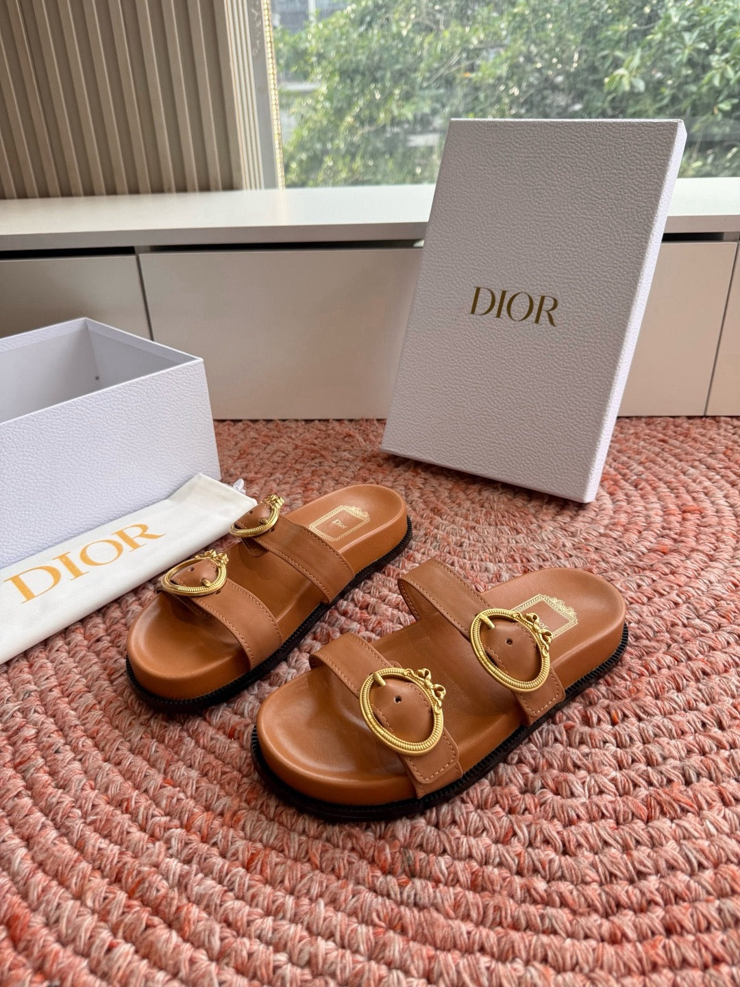 Dior