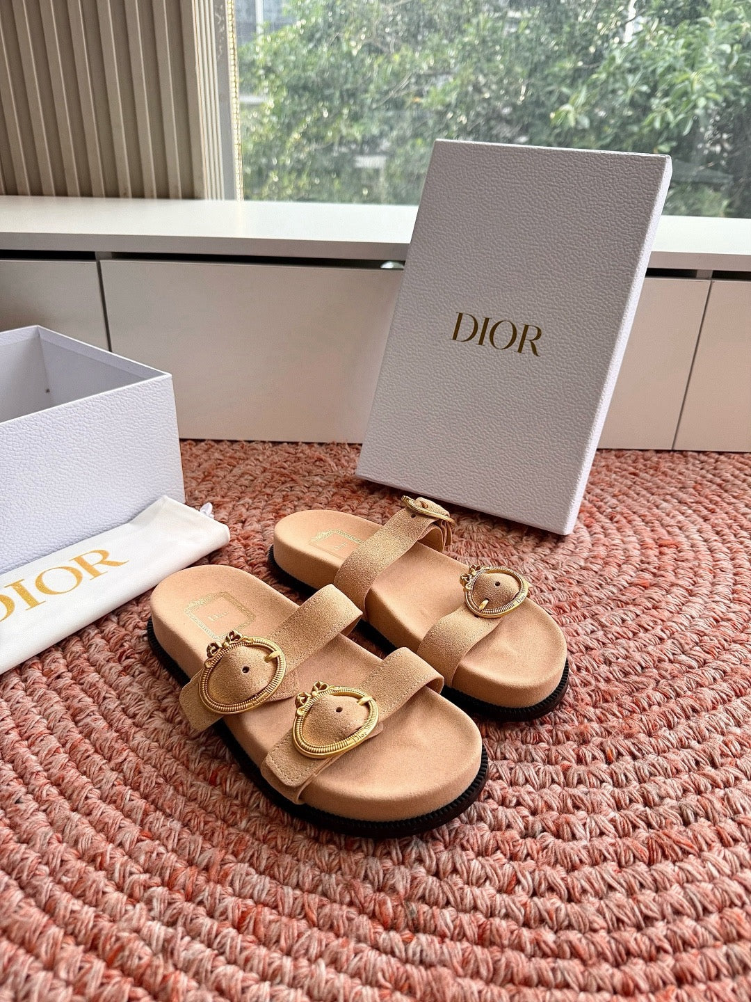 Dior