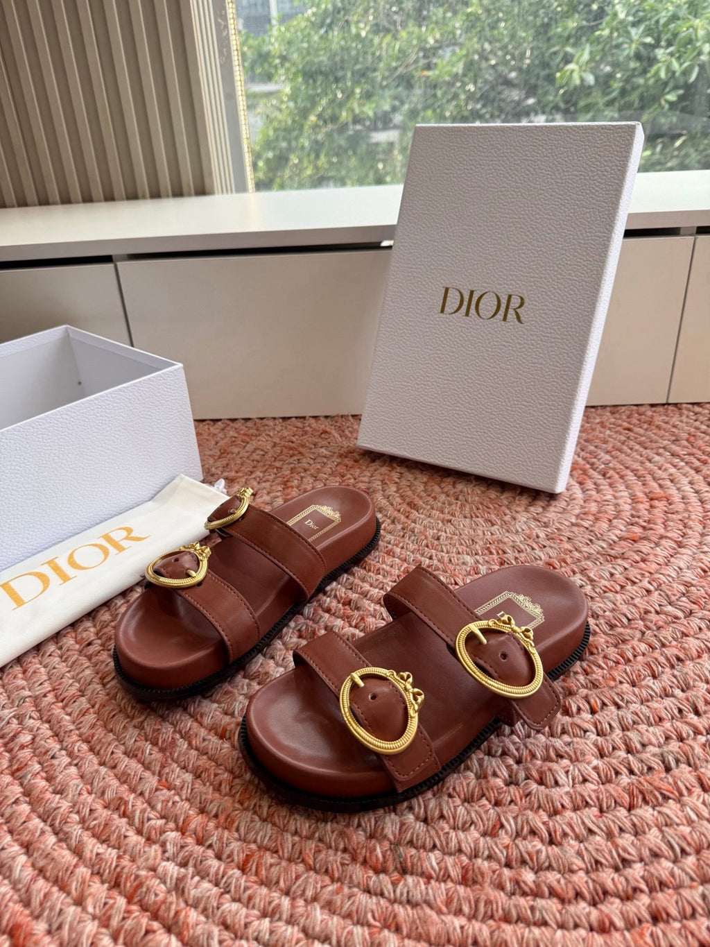 Dior