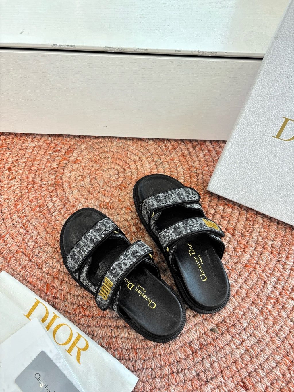 Dior