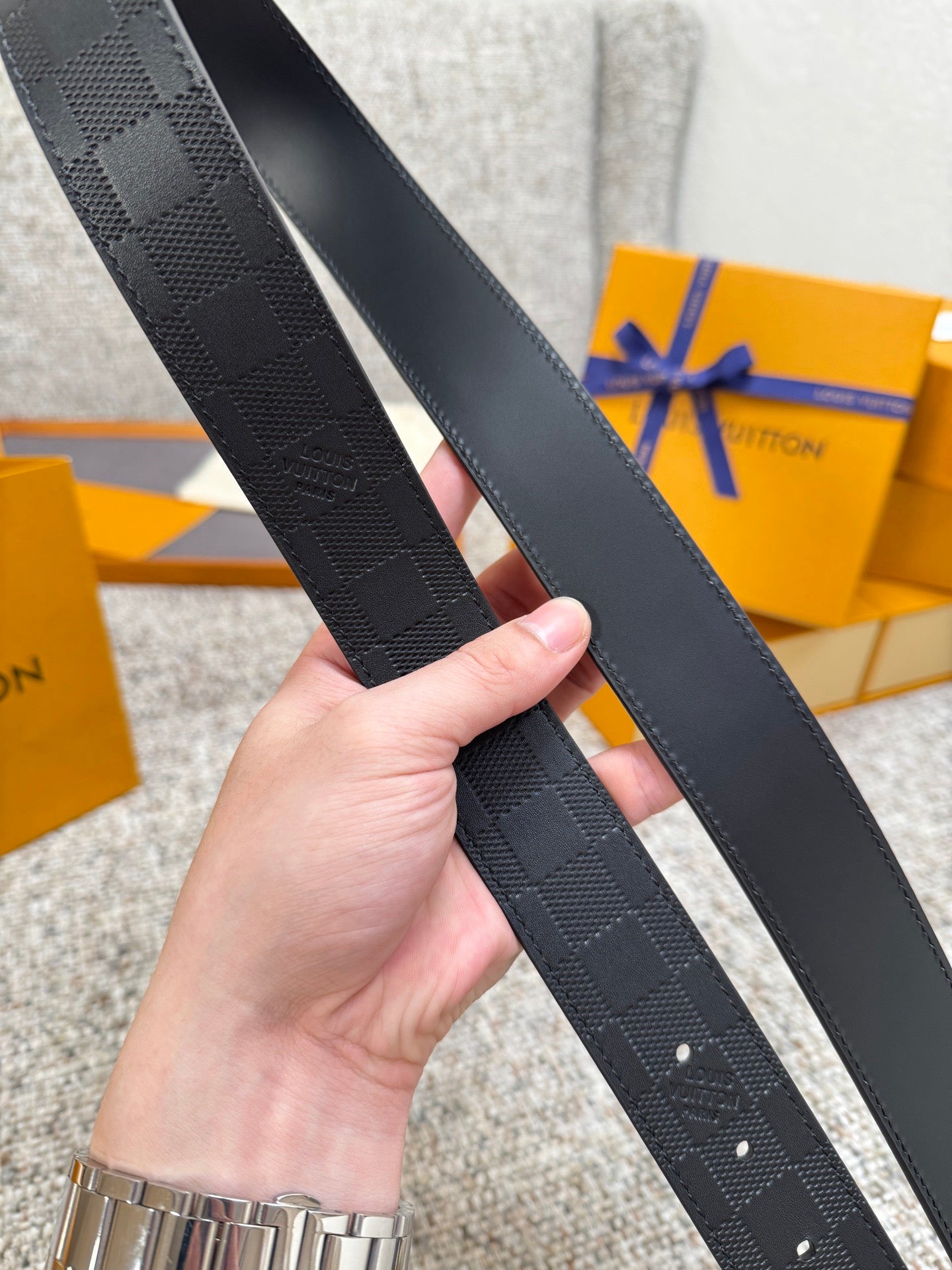 Lv Belt