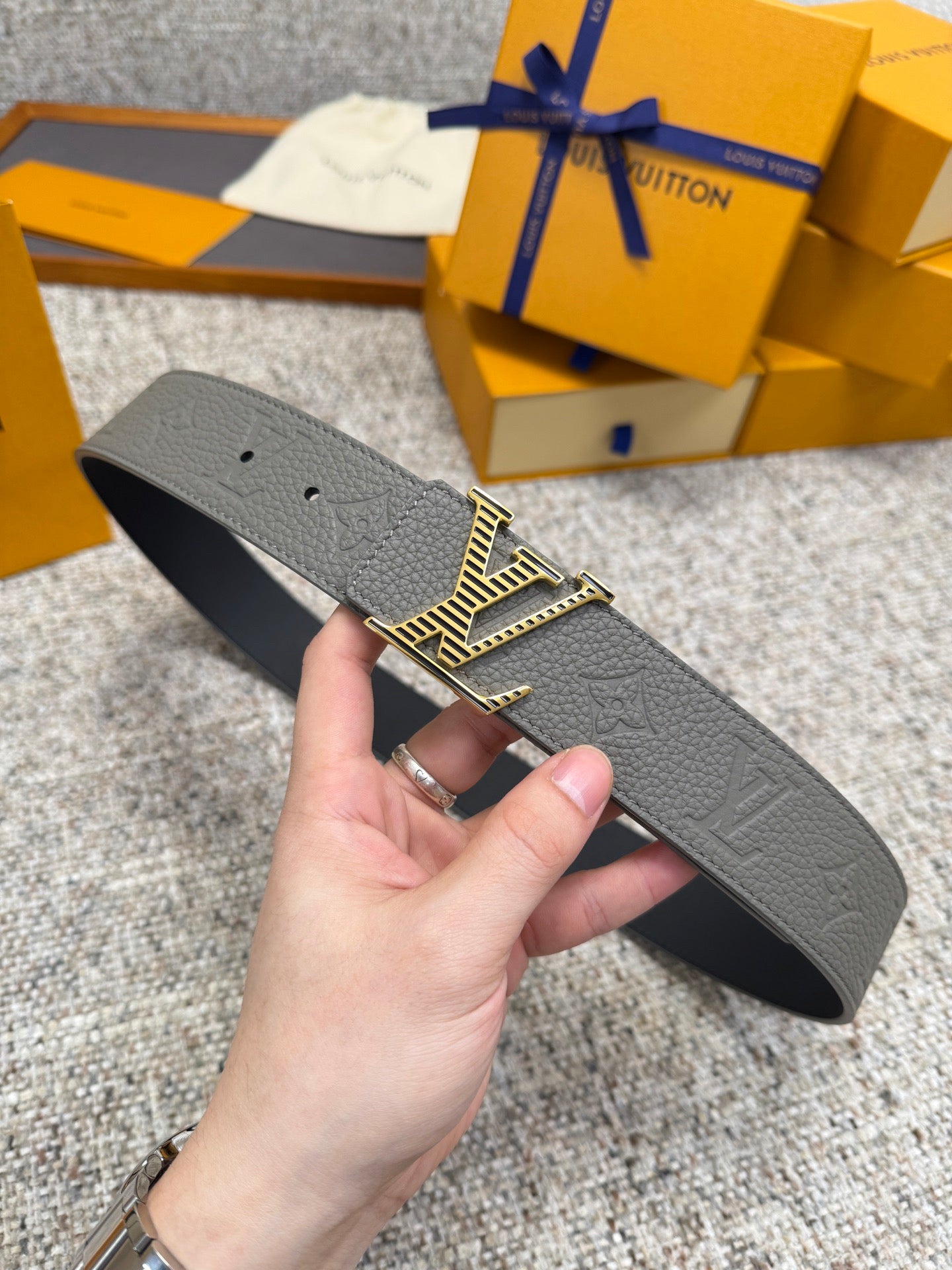 Lv belt