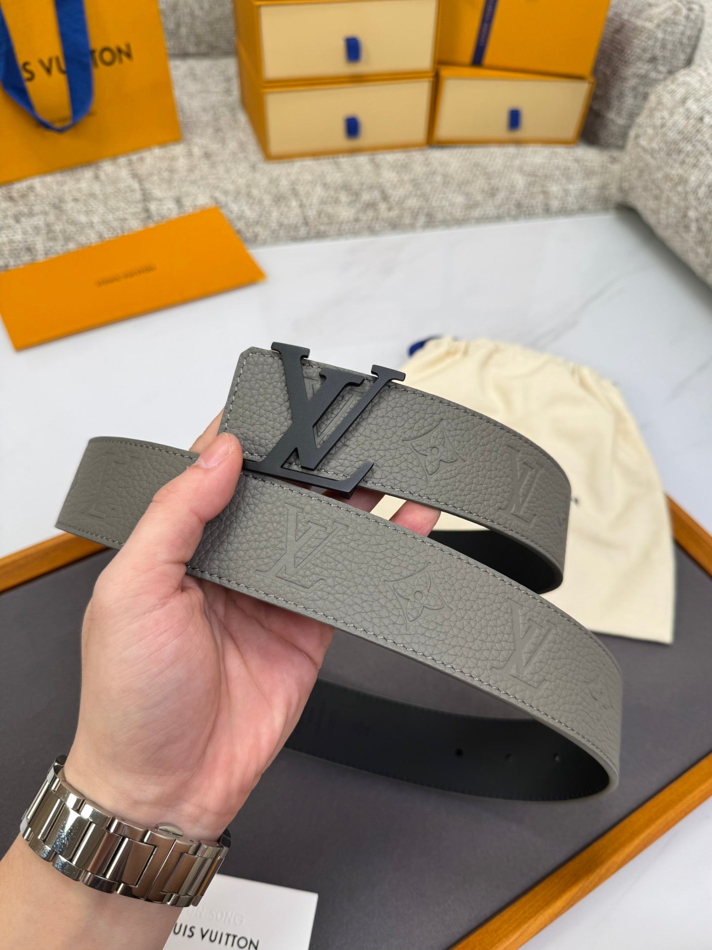 Lv belt