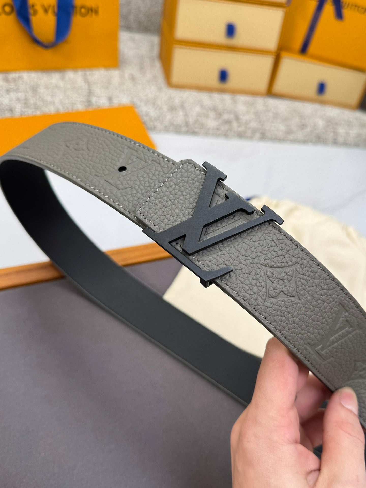 Lv belt