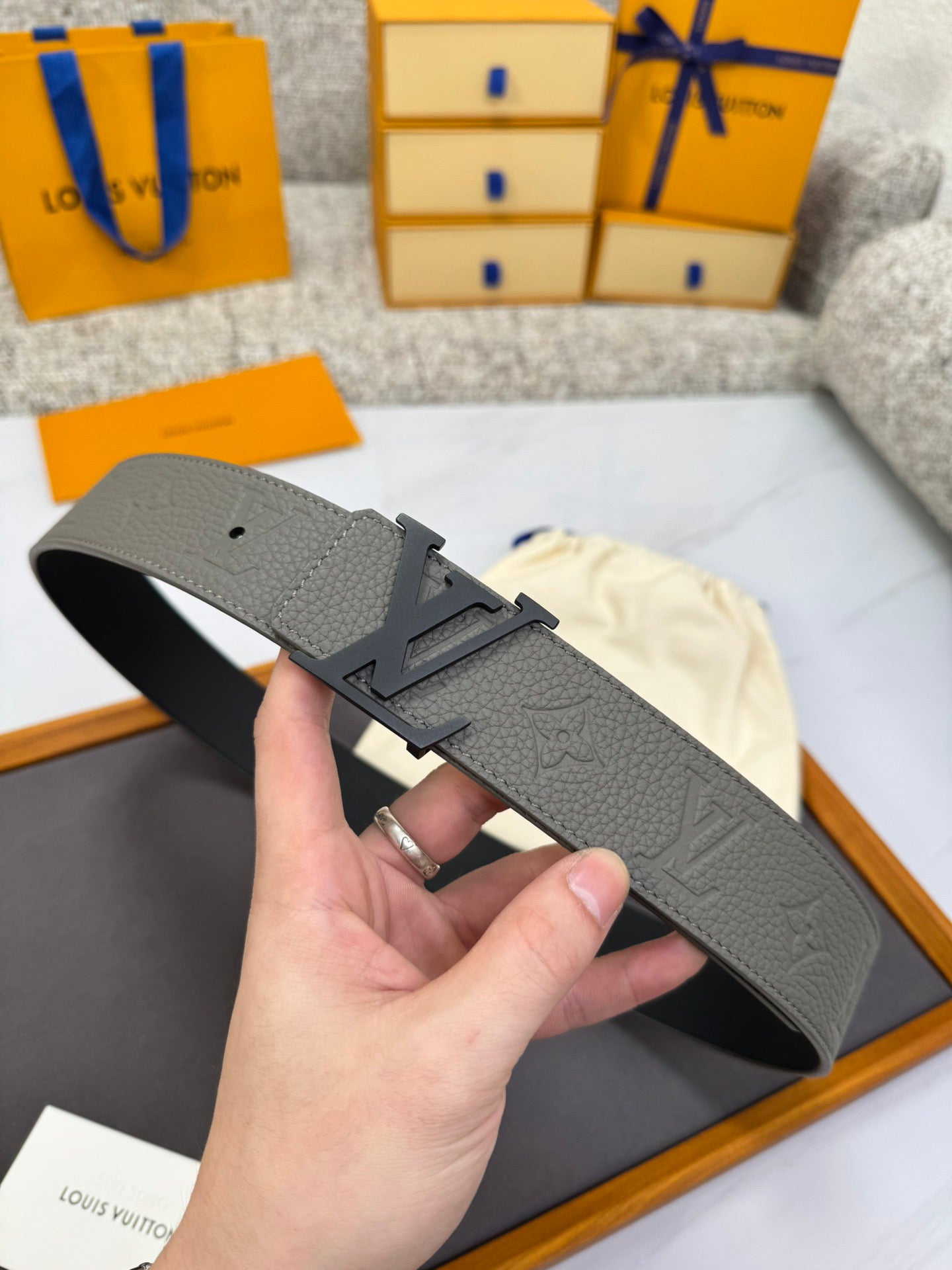 Lv belt