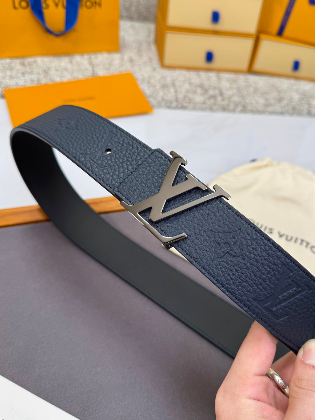 Lv belt
