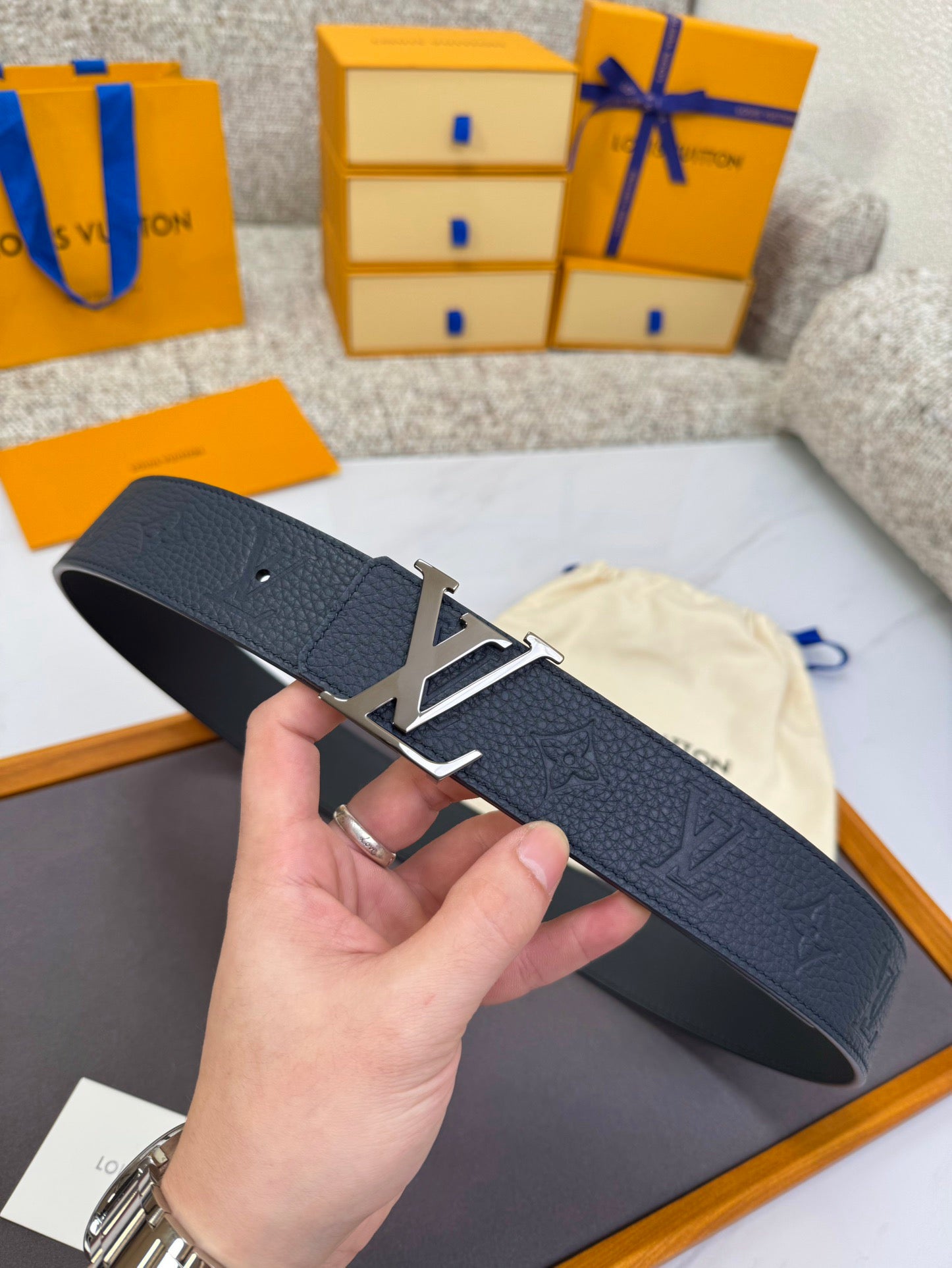 Lv belt