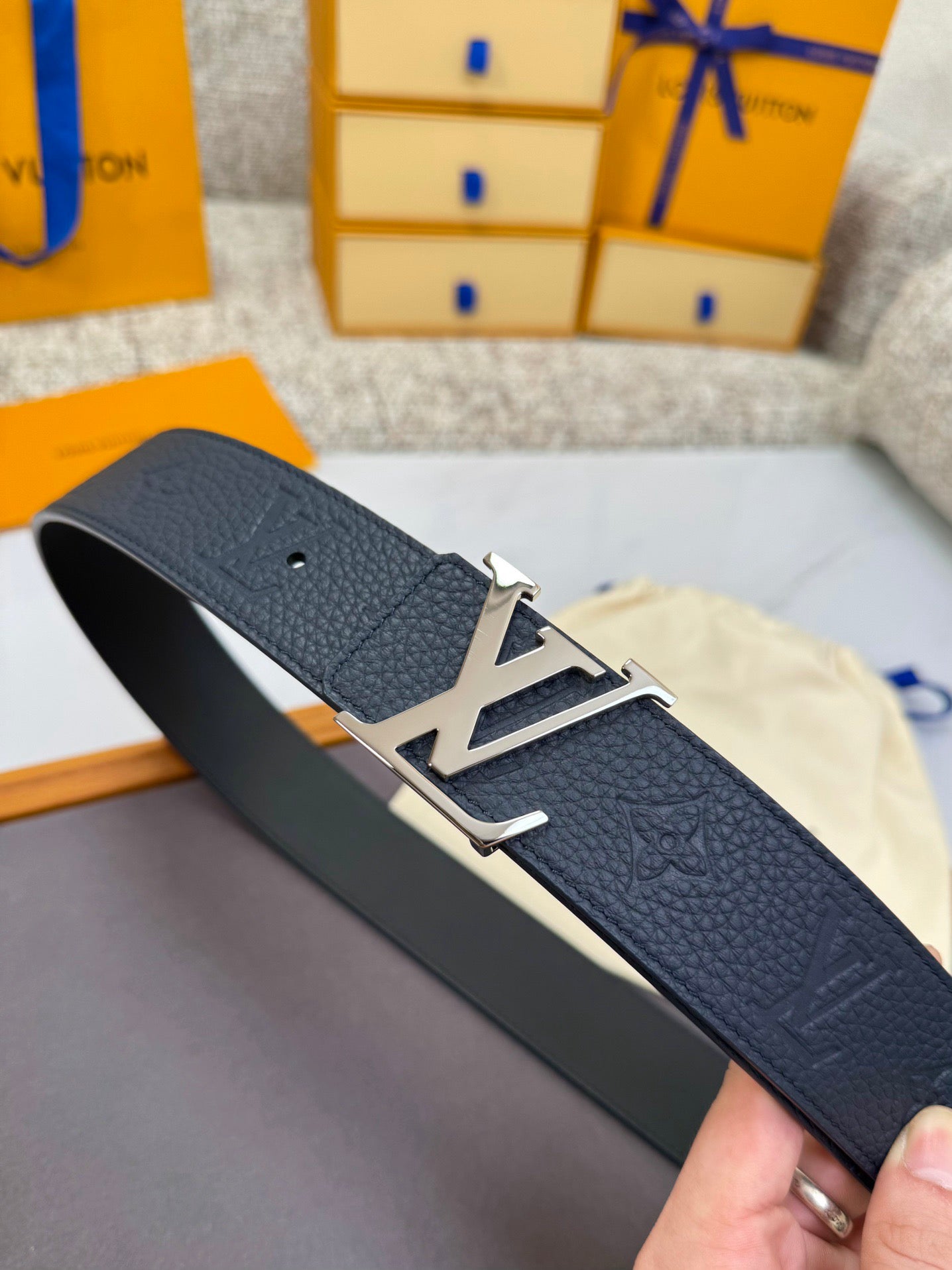 Lv belt