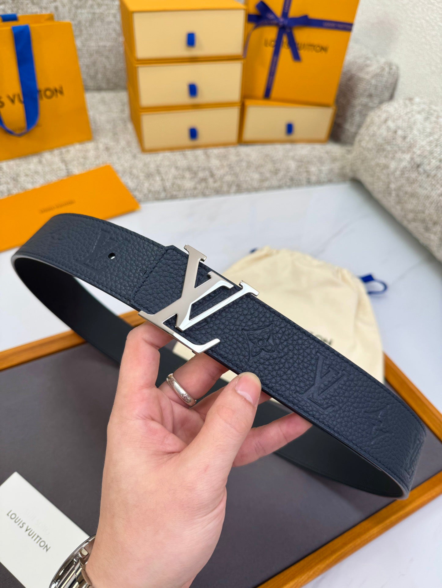 Lv belt