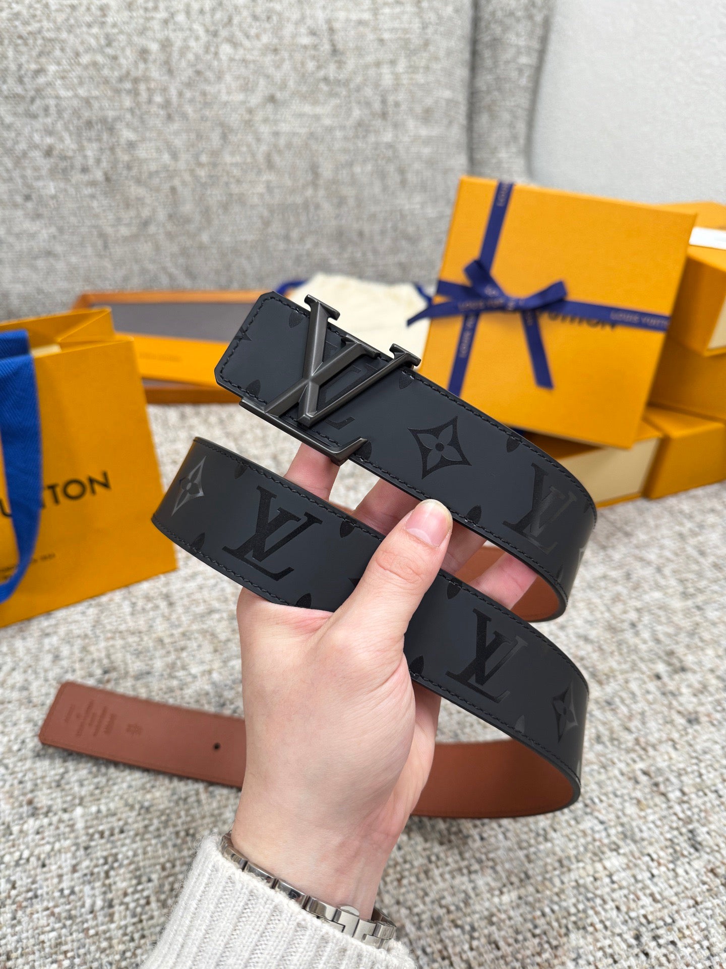 Lv belt