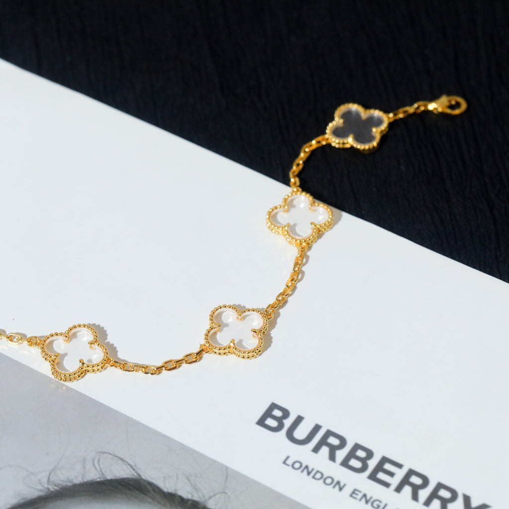 Vca bracelet