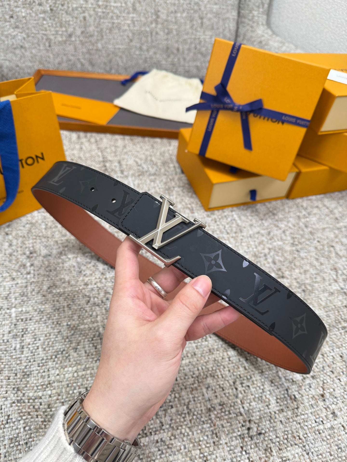 Lv belt