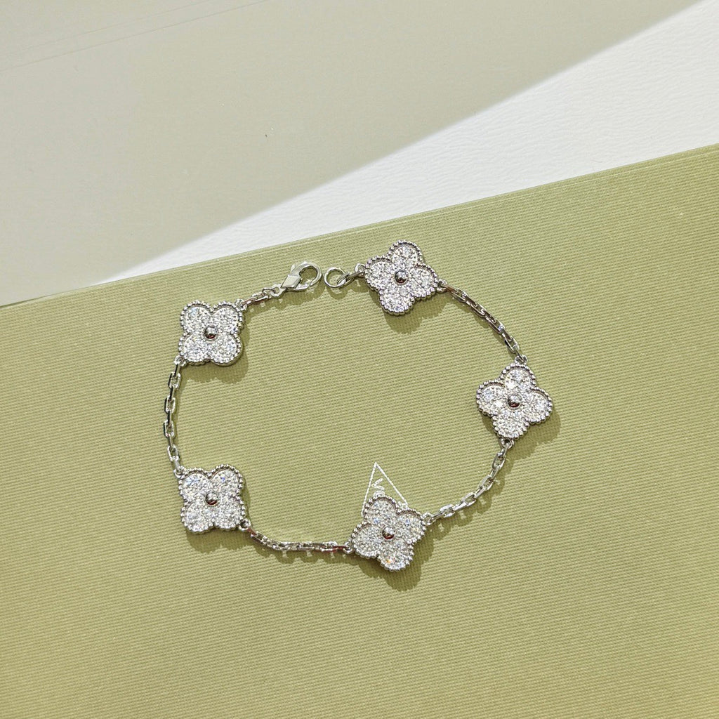 vca bracelet