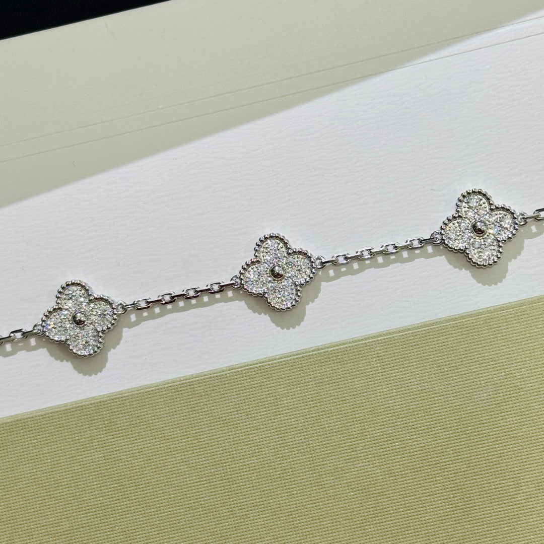 vca bracelet