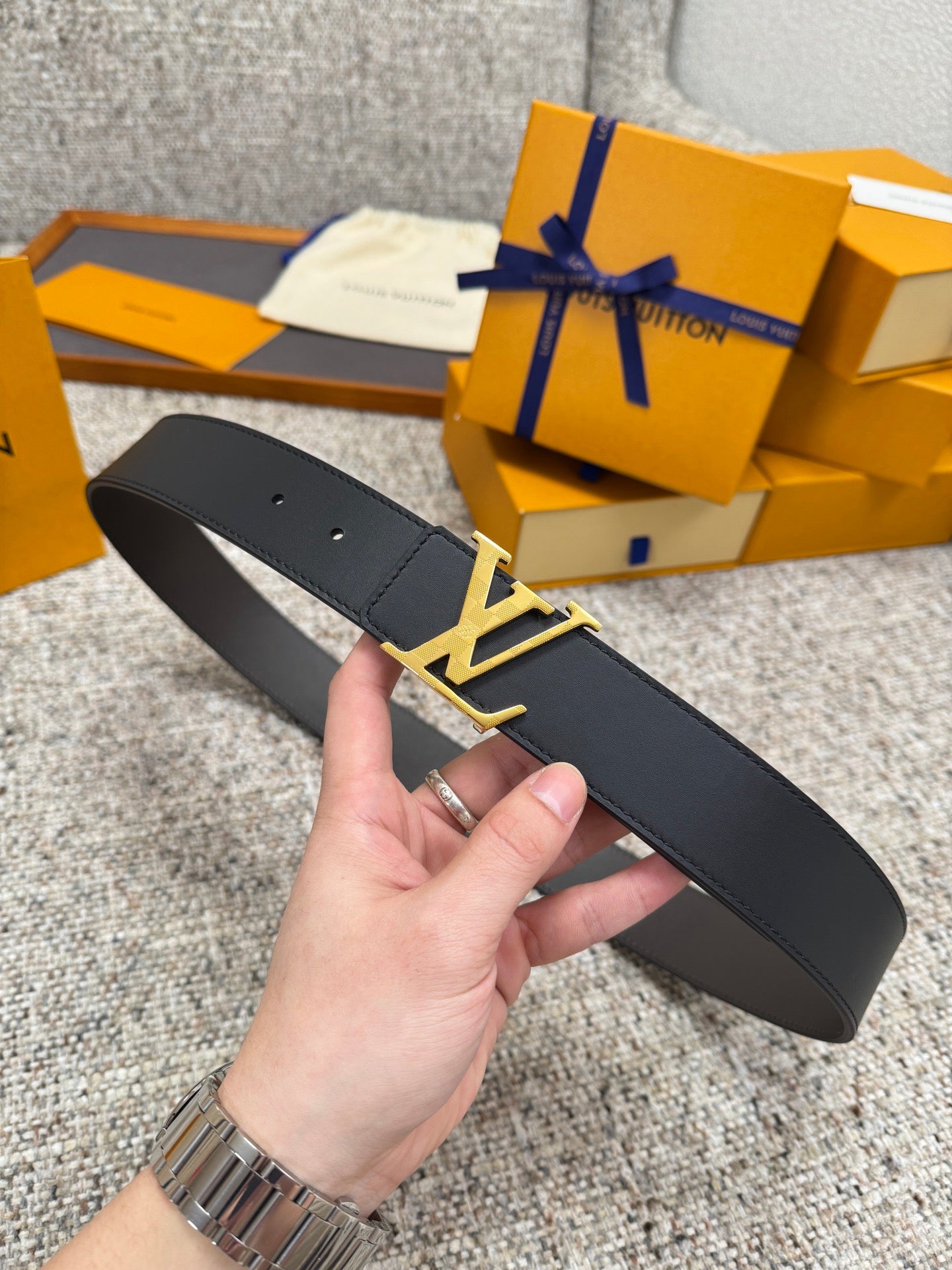 Lv belt