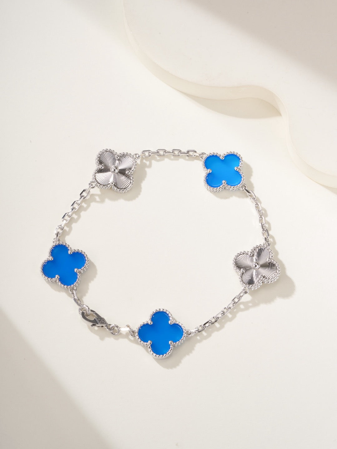 Vca bracelet