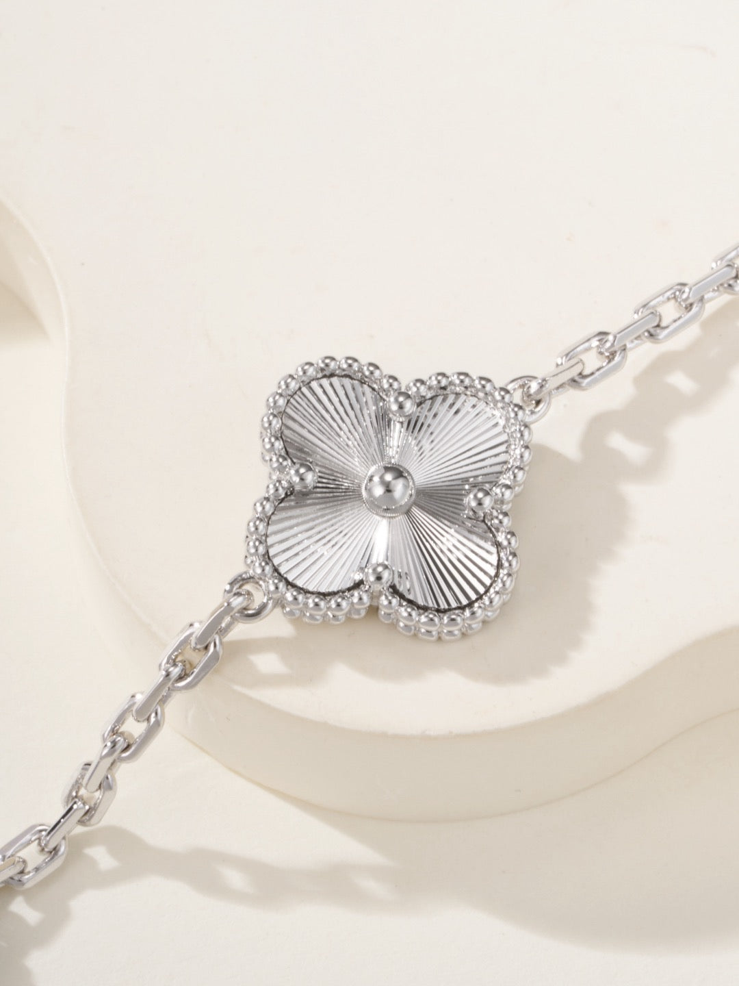 Vca bracelet