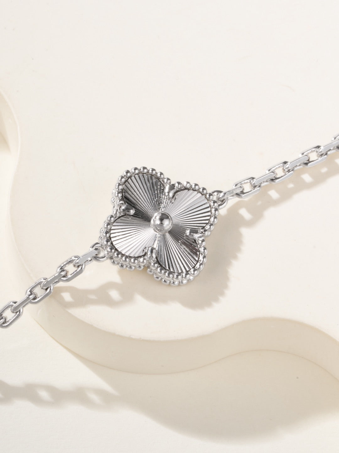 Vca bracelet