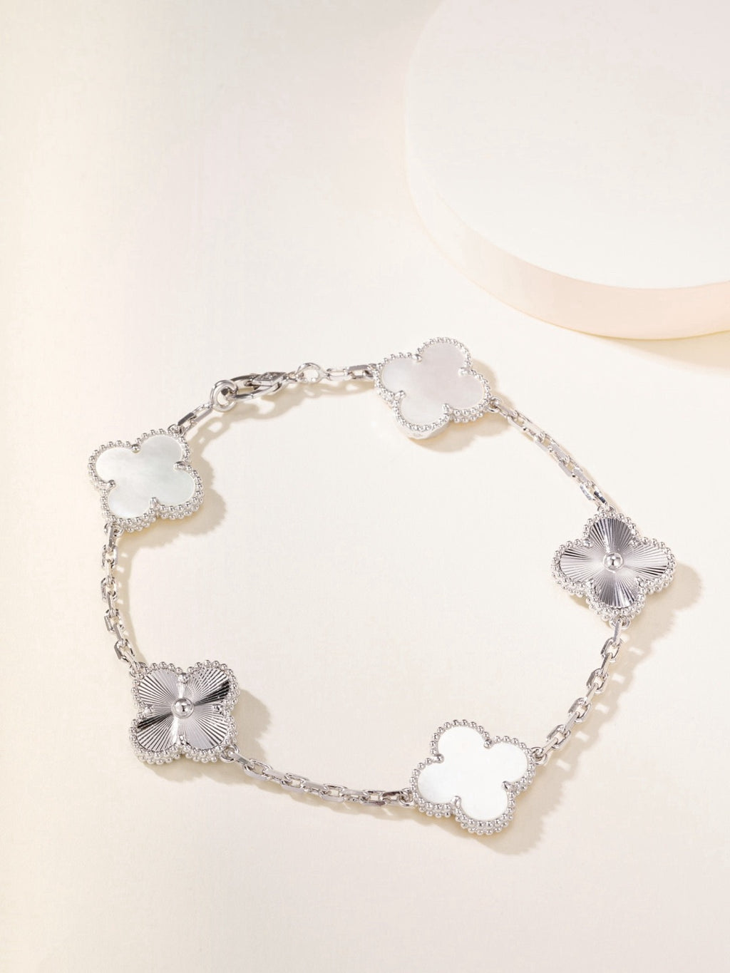 Vca bracelet