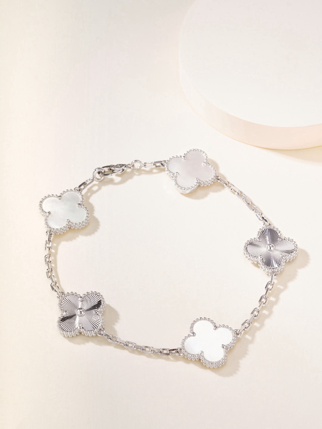 Vca bracelet
