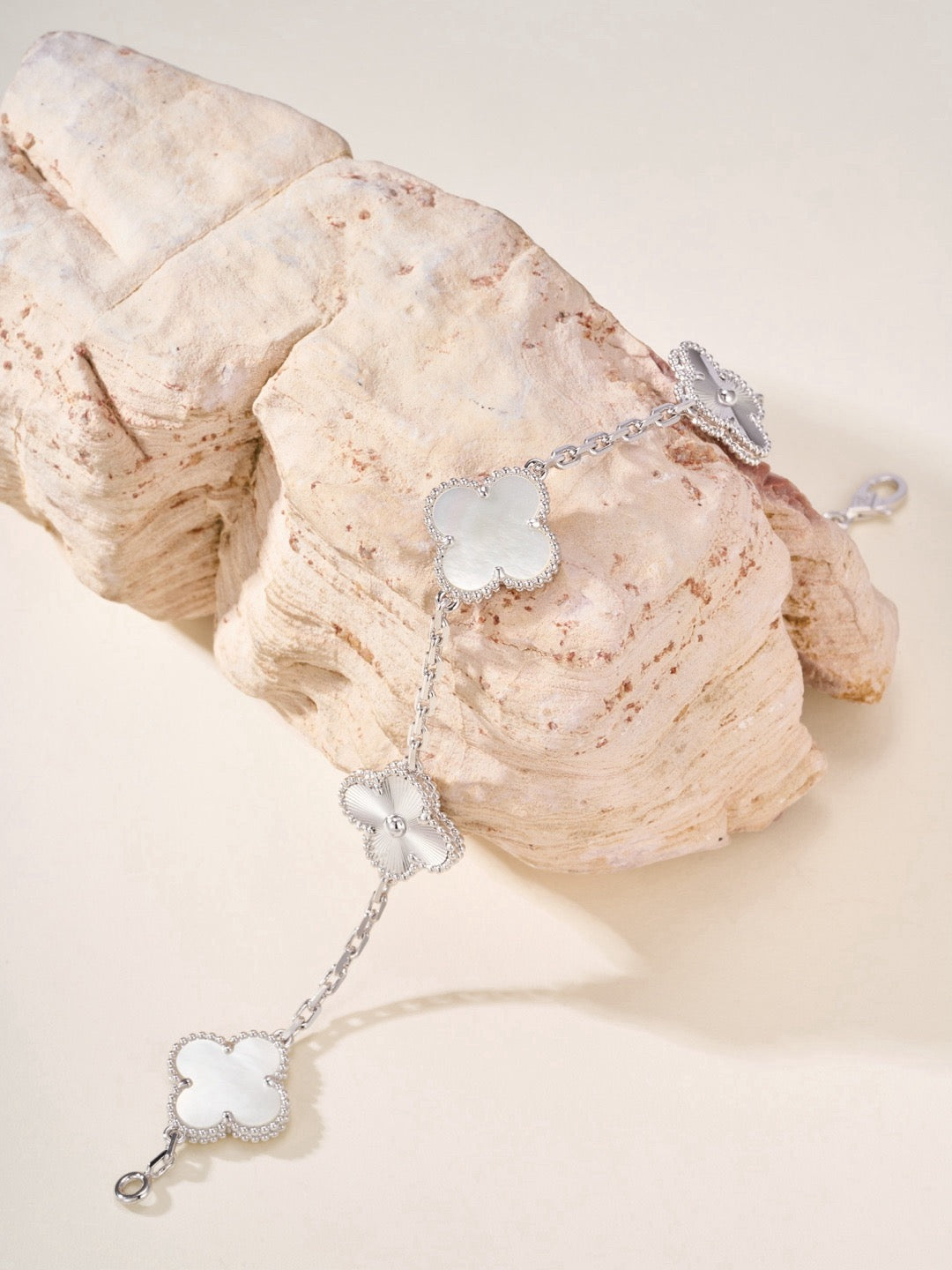 Vca bracelet