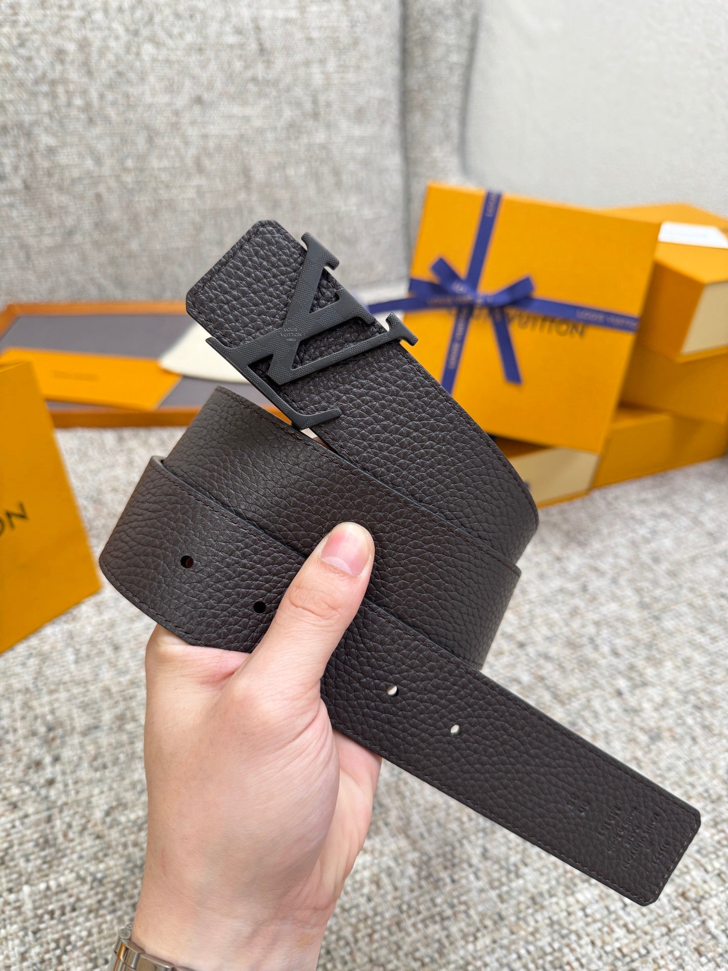 lv belt