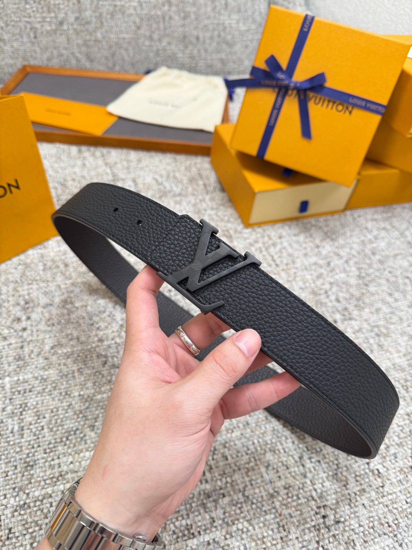 lv belt