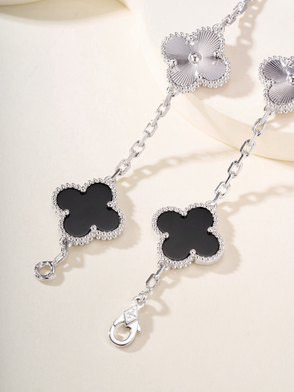 Vca bracelet